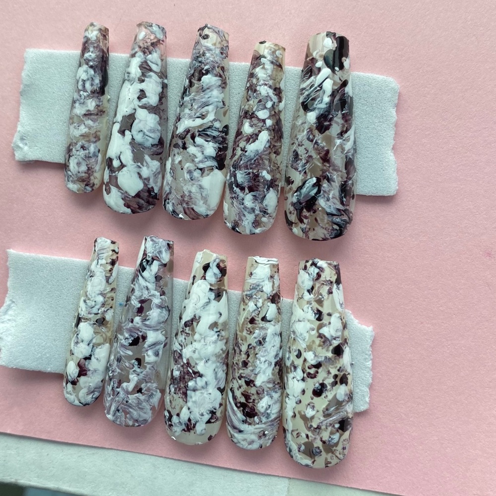 Press on Nails, Cookies n Creme